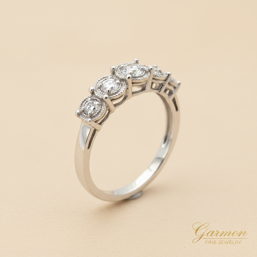 Sortija Cinquillo Oro Blanco 18K 5 Diamantes Naturales 0,40ct