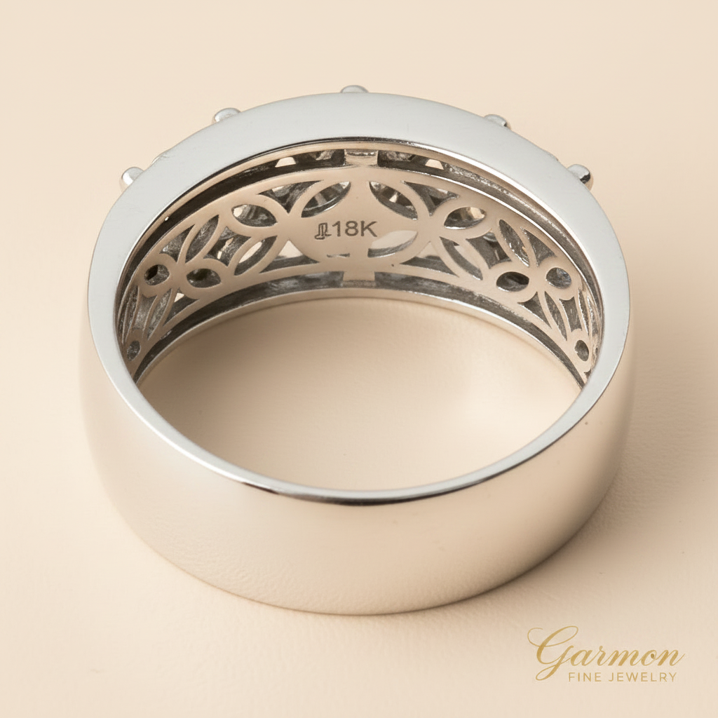 Sortija Oro Blanco 18K Motivos Florales 46 Diamantes Naturales